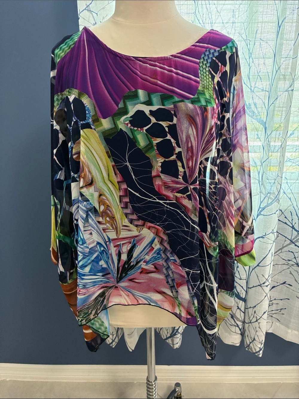 Mesmerize Abstract Floral Multicolor Women's Boatneck Blouse
